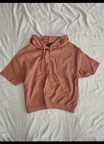 Kapüşonlu kısa kollu sweatshirt 