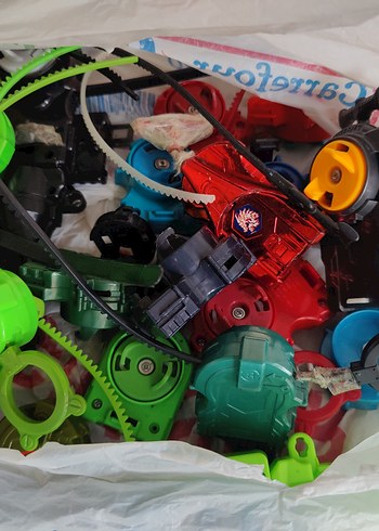 Beyblade firlaticilar toplu