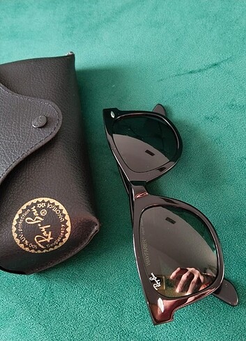 Ray-Ban Güneş gözlüğü 