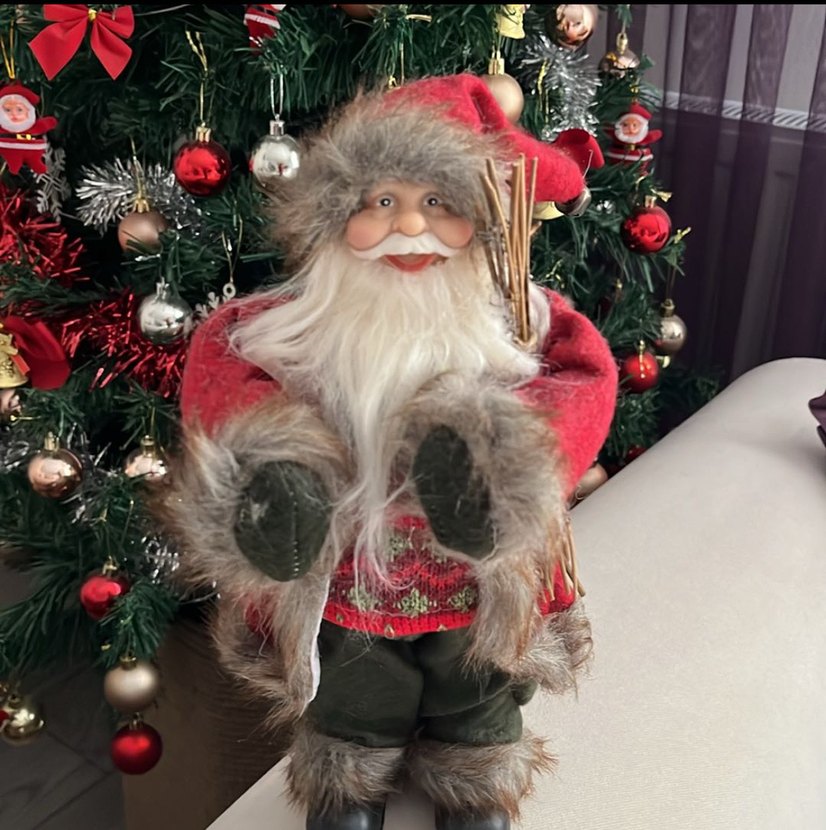 Kırmızı ve Gri Noel Baba Figürü - Görsel 2