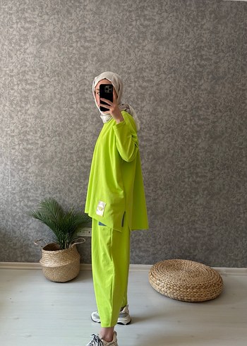 Hafif Yeşil Oversize Kadın Takım - Görsel 2