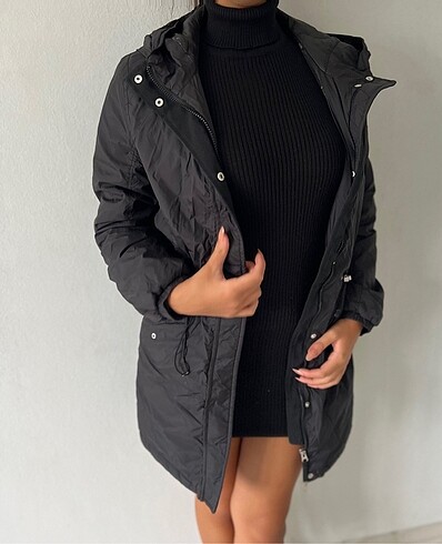 Bershka Yağmurluk