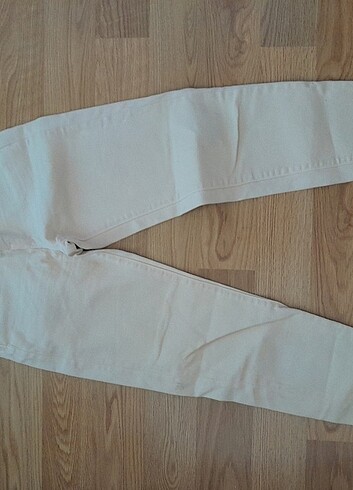 Bershka Mom slim krem rengi kot pantolon bershka
