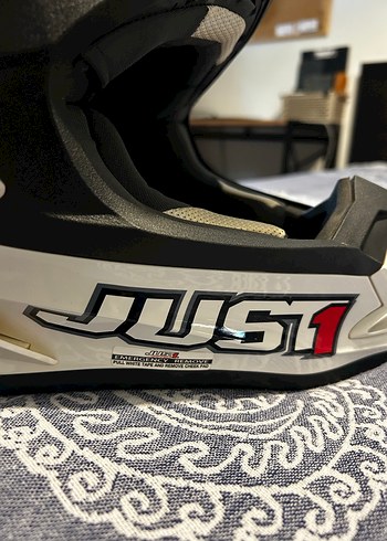 Beyaz Minimalist Biker Kask - Görsel 5