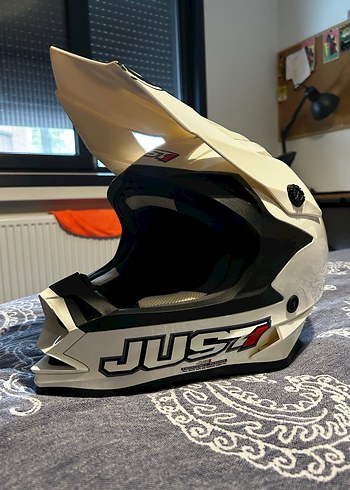 Beyaz Minimalist Biker Kask - Görsel 7