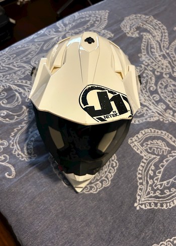 Beyaz Minimalist Biker Kask - Görsel 4