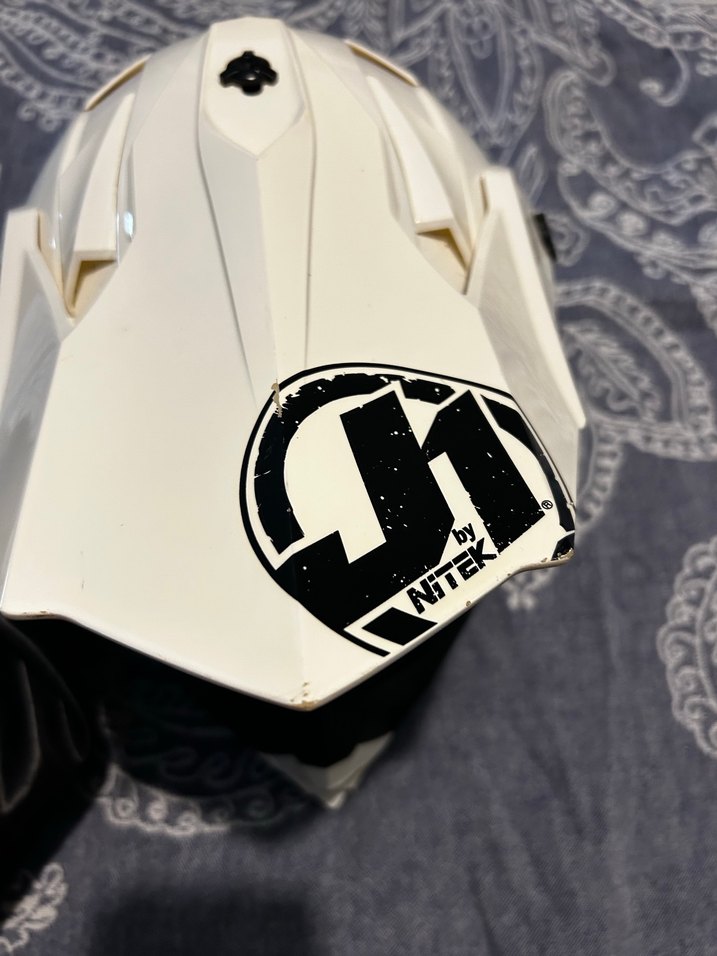 Beyaz Minimalist Biker Kask - Görsel 2