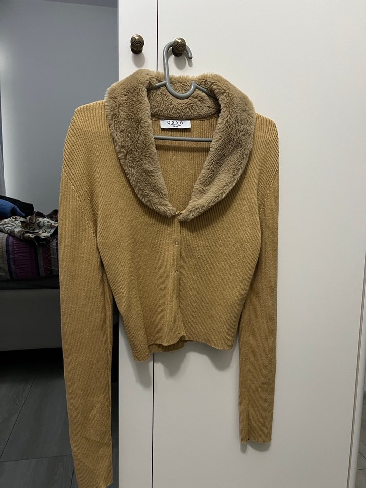 Kürk Detaylı Bej Kadın Triko - Görsel 2