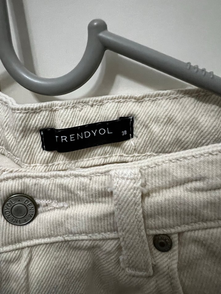 Krem Bol Paça  Kadın Kot Pantolon - Görsel 2