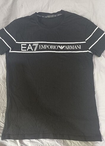 EMPORİO ARMANİ T-SHİRT 