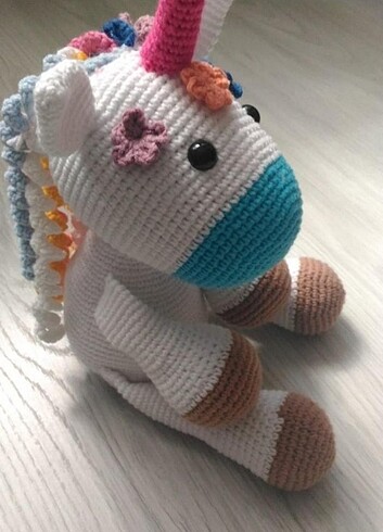 Unicorn amigurumi örgü bebek 