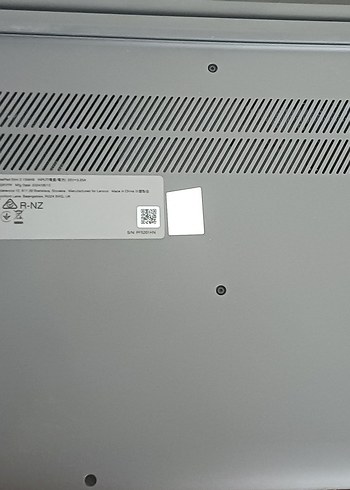 Beden Renk LENOVO IdeaPad Slim 3 i5 İşlemci 8GB RAM 512GB SSD Windows 11