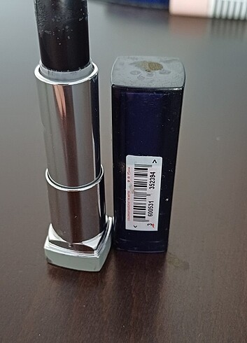 Maybelline New York Pitch Black 888 Bold Ruj