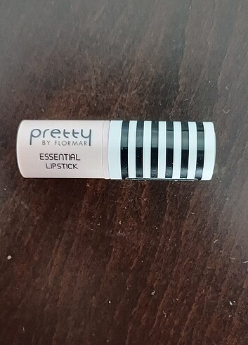  Beden Pretty By Flormar 01 Nude Ruj