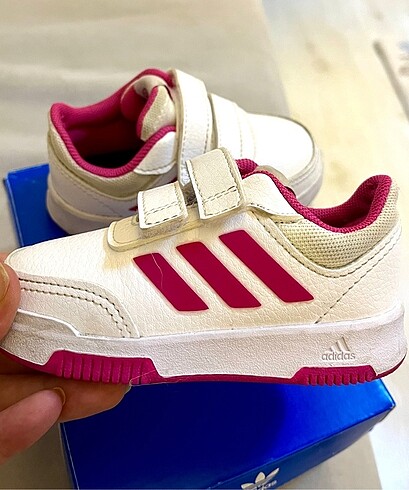 Adidas Adidas 22 numara bebek ayakkabısı