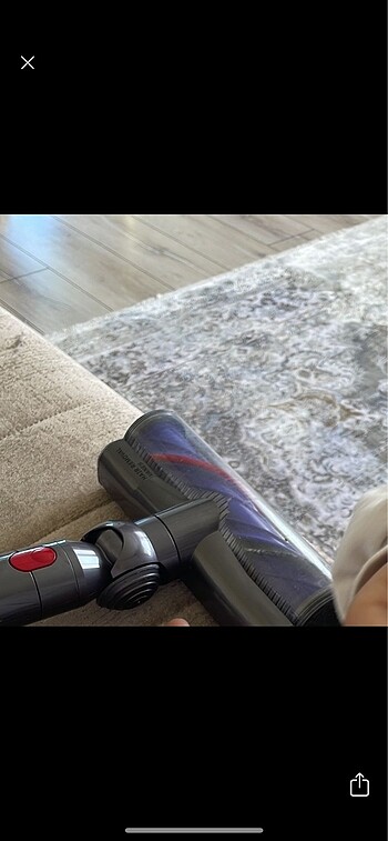 Dyson v8 halı başlığı