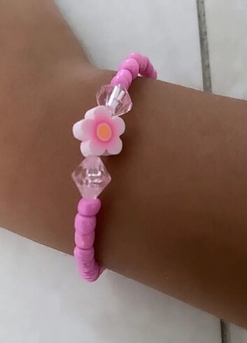 Diğer Pembe temalı bileklik 