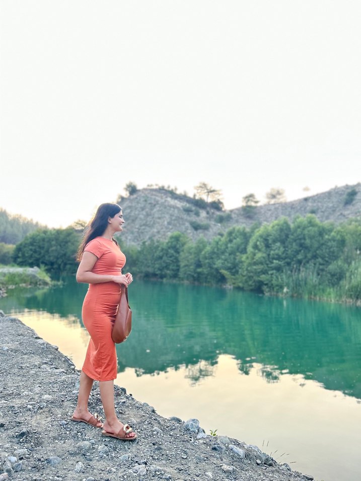 Sırtı Büzgülü Midi Kalem Elbise - Görsel 2