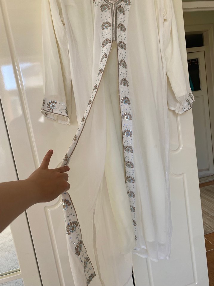 Uzun Kollu İşlemeli Bohem Elbise - Görsel 4