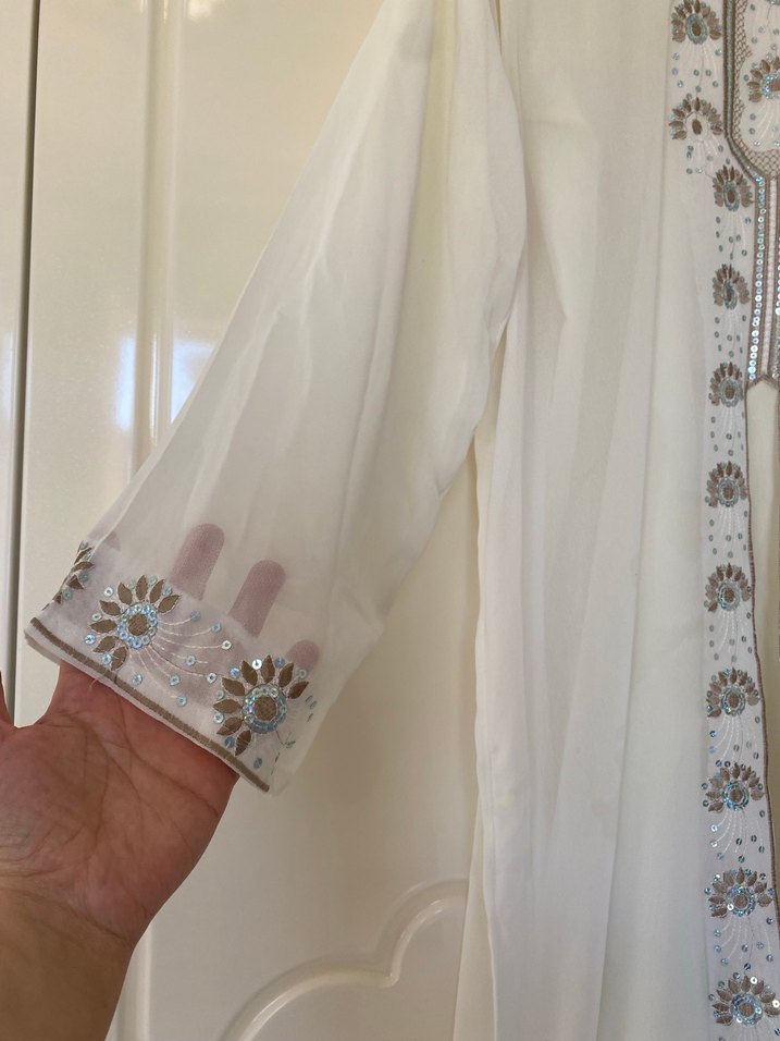 Uzun Kollu İşlemeli Bohem Elbise - Görsel 5