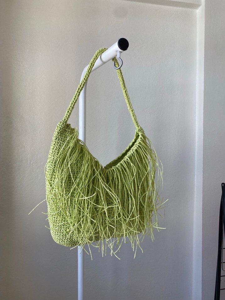 Yeşil Püsküllü Örgü Kadın Çanta - Görsel 2