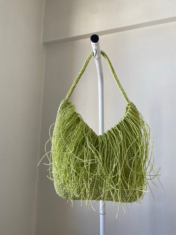 Yeşil Püsküllü Örgü Kadın Çanta - Görsel 3