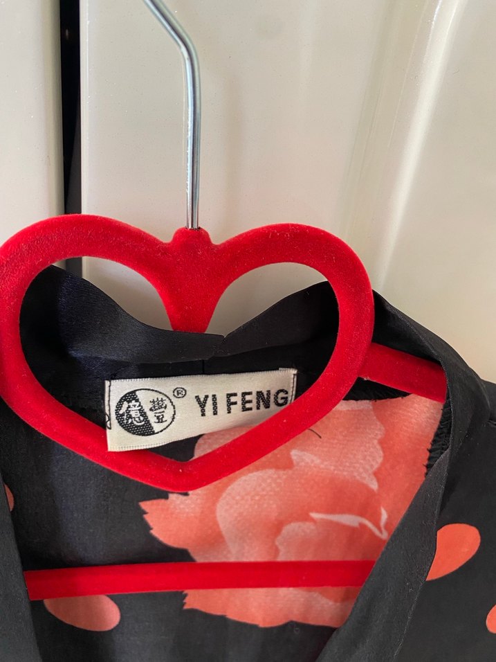 Kırmızı Desenli Düğmeli Kadın sabahlık - Görsel 2