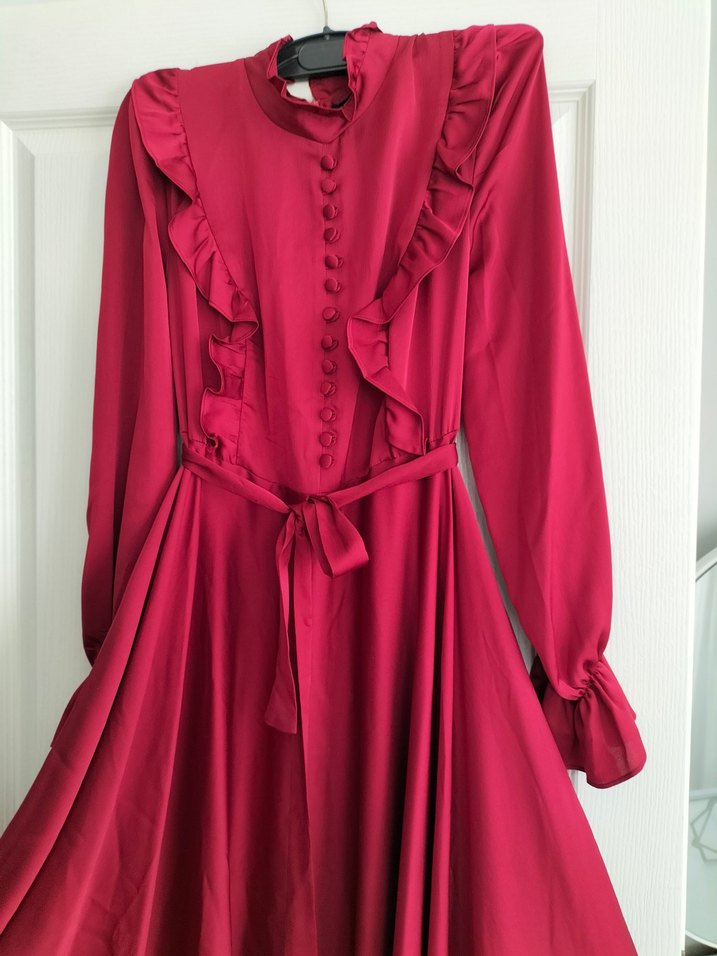 Bordo Uzun Kollu Fırfırlı abiye elbise - Görsel 3