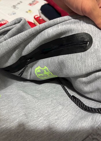 Nike Gri Barcelona Tech Small Beden