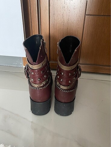 38 Beden bordo Renk Bordo bot
