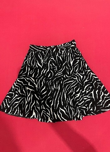 Zebra desenli etek