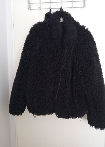 Sokak Stili Siyah Kürklü Erkek Mont - Görsel 4