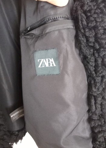 Sokak Stili Siyah Kürklü Erkek Mont - Görsel 3