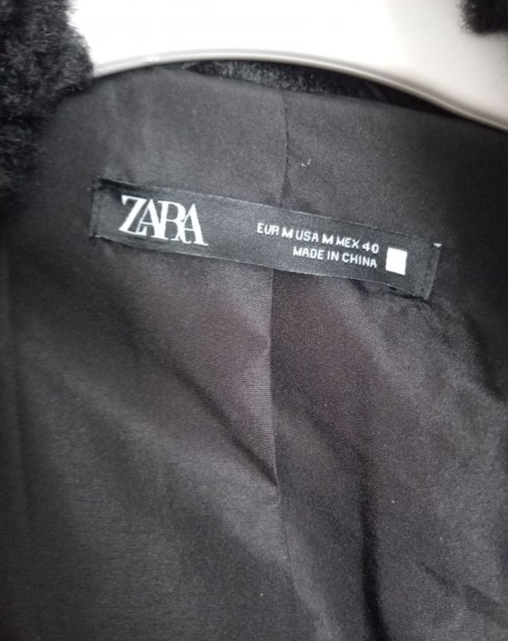 Sokak Stili Siyah Kürklü Erkek Mont - Görsel 2