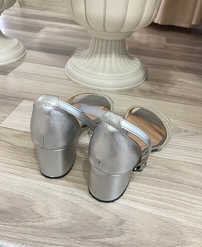 Diğer Gümüş taşlı abiye ayakkabı