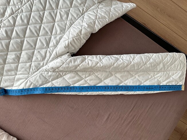 38 Beden beyaz Renk Burberry kadın kapitone mont