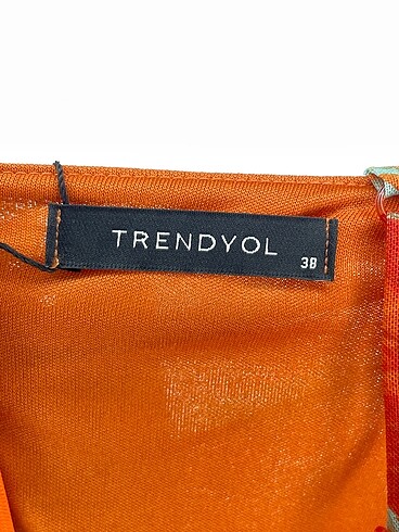 38 Beden çeşitli Renk Trendyol & Milla Kısa Elbise %70 İndirimli.