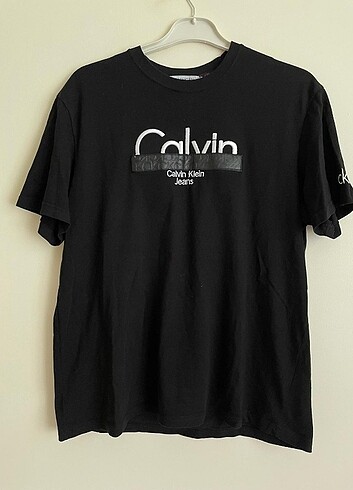 CALVİN KLEİN T-SHİRT 