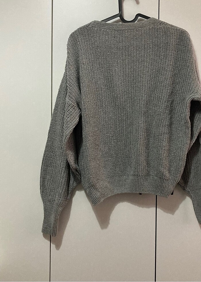 Gri hırka - Görsel 2