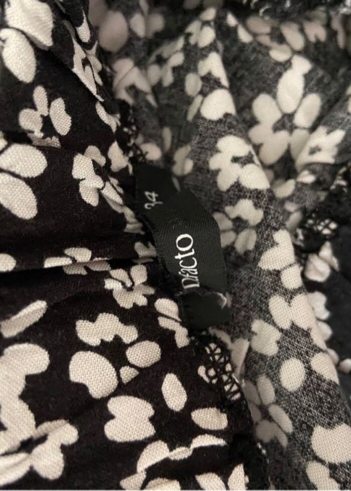 Yırtmaçlı etek - Görsel 3