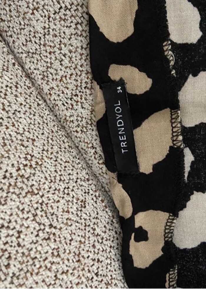 Yırtmaçlı etek - Görsel 3