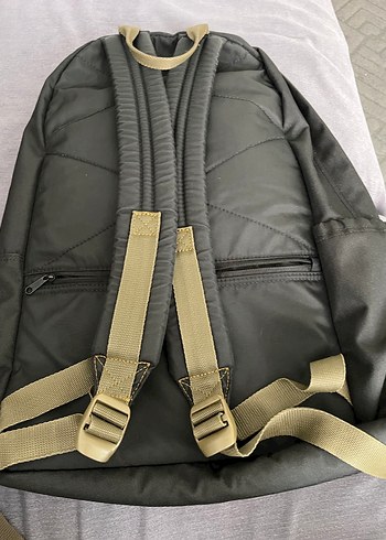 Eastpak Kadın Sırt Çantası, Fermuarlı, Minimalist - Görsel 3