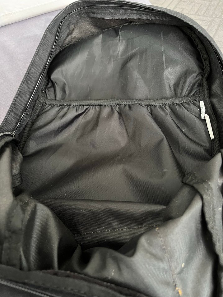 Eastpak Kadın Sırt Çantası, Fermuarlı, Minimalist - Görsel 5