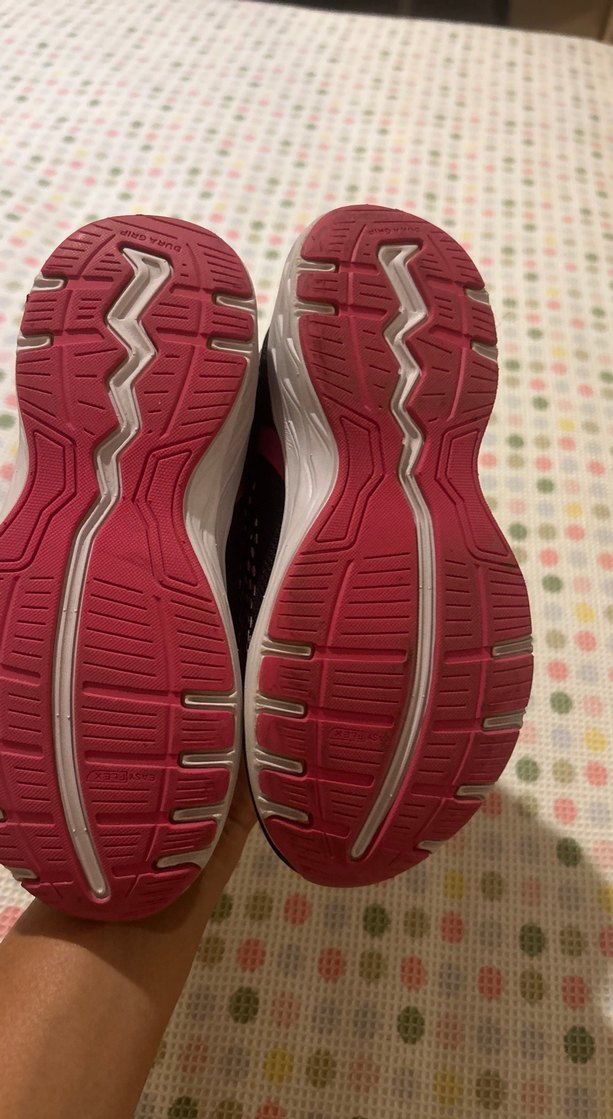 Yurtdışından alınan ve çok az giyilen marka spor ayakkabı - Görsel 4