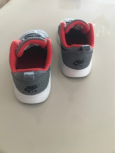 22 Beden Nike spor ayakkabı