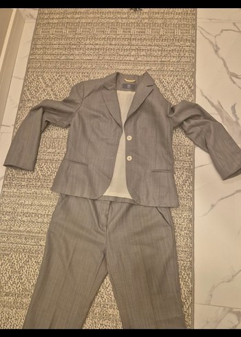 Gri Düğmeli Kadın Midi Takım Elbise - Görsel 3