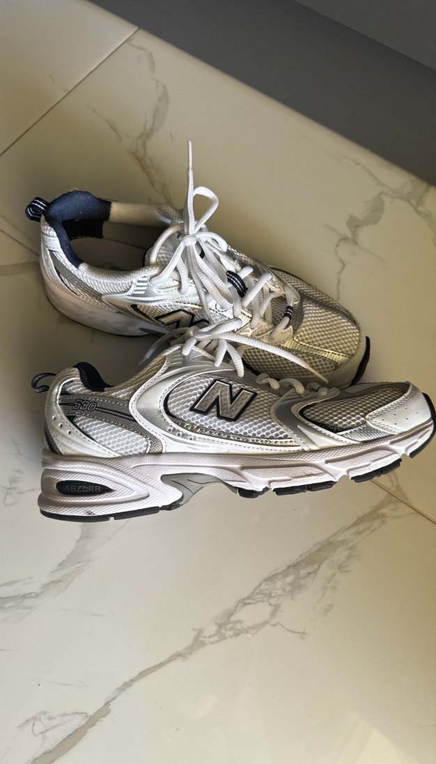 Beyaz Kadın Spor Ayakkabı - Rahat ve Şık - Görsel 3