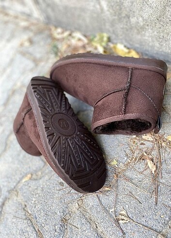 38 Beden Ugg bot