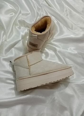 Ugg platform bot 