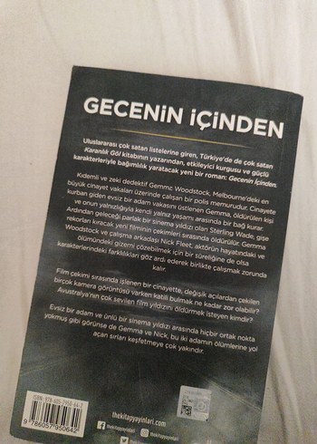  Beden Gecenin İçinden - Sarah Bailey